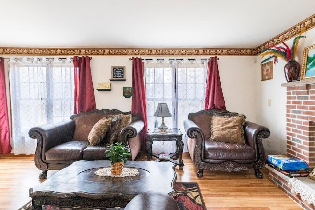 Cheerful Pocono Home Away From Home Albrightsville Экстерьер фото