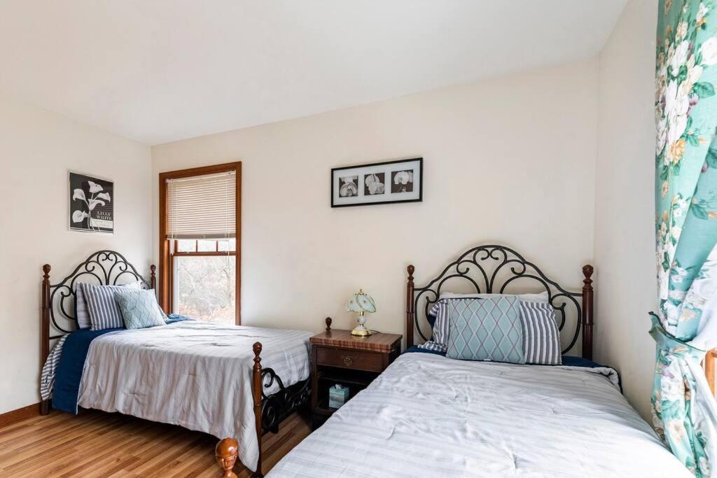 Cheerful Pocono Home Away From Home Albrightsville Экстерьер фото